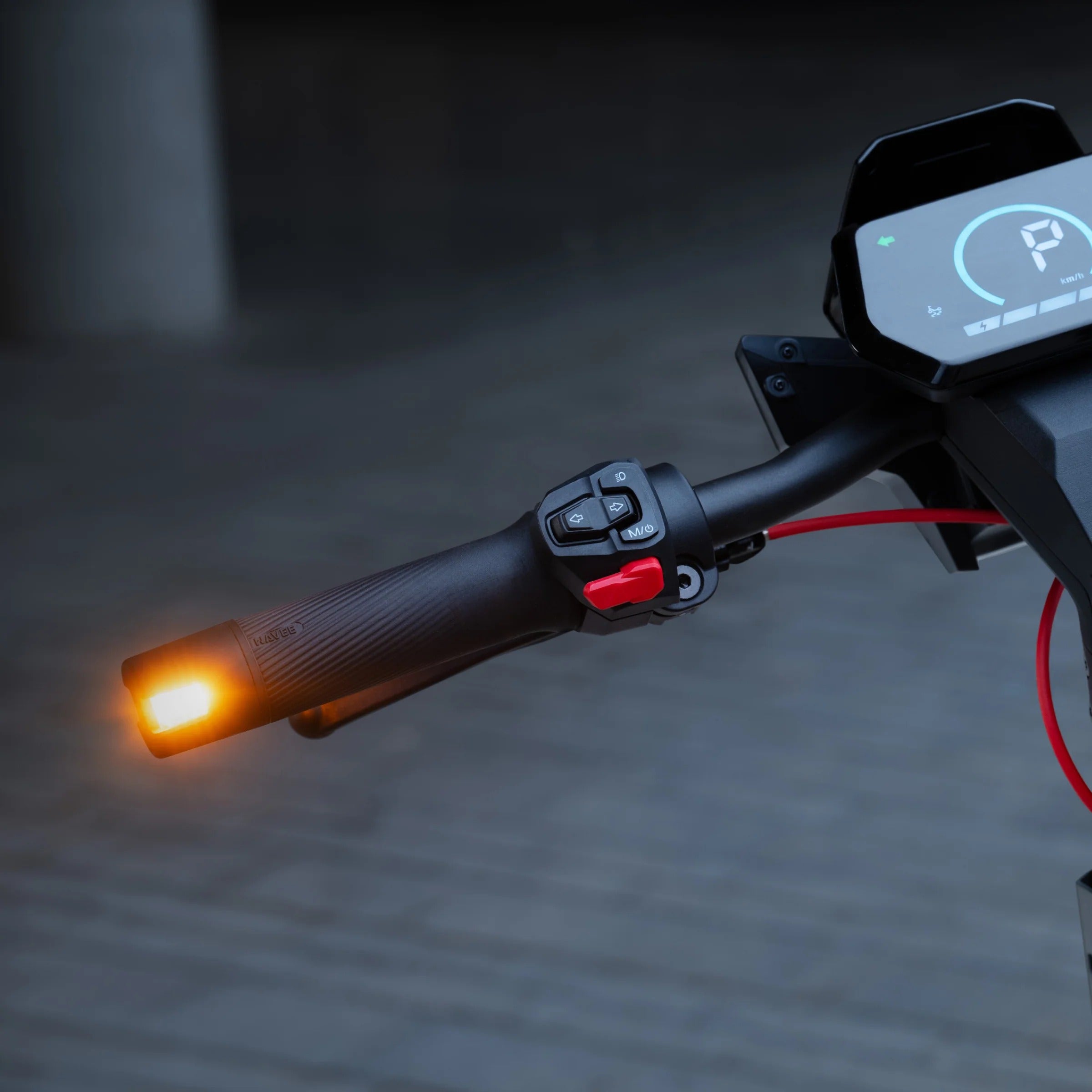 NAVEE XT5 Pro Long-range Off-road E-scooter